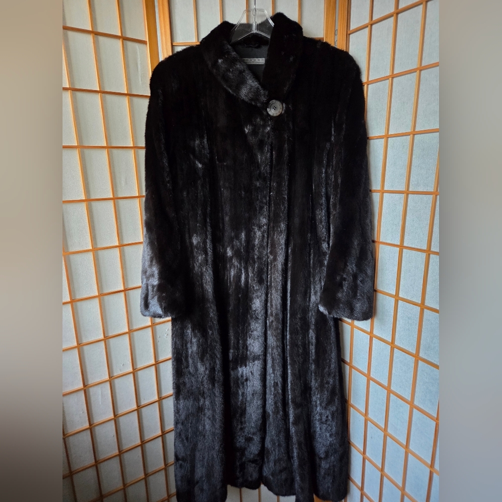 WOMENS SAKS 5TH AVE GENUINE BLACK MINK FUR CLASSIC LONG COAT SIZE 8/10/L